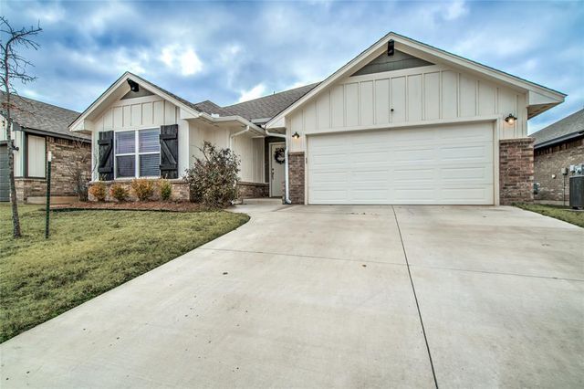 9113 Anaum Lane, Yukon, OK 73099