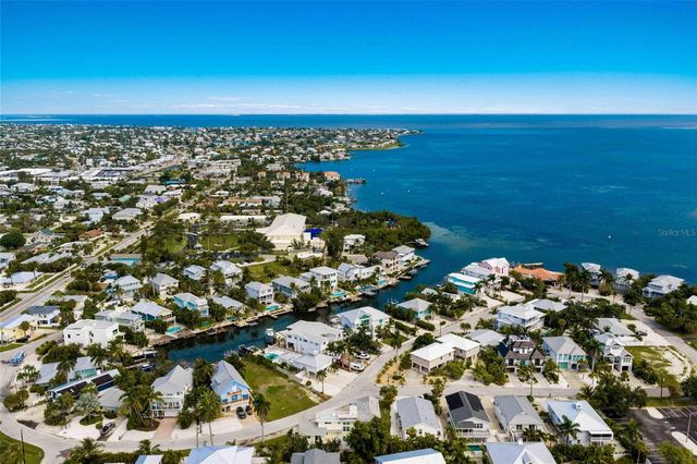 214 S HARBOR DRIVE, Holmes Beach, FL 34217