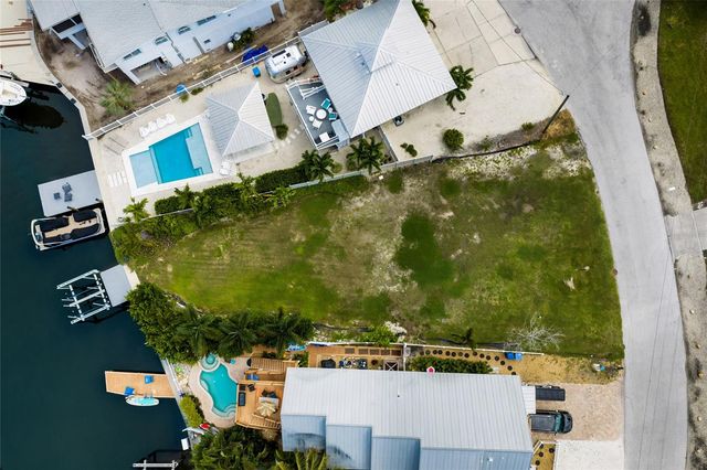 214 S HARBOR DRIVE, Holmes Beach, FL 34217