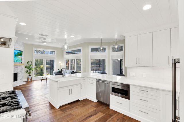 117 INDIAN HAMMOCK Lane, Ponte Vedra Beach, FL 32082