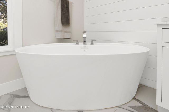 117 INDIAN HAMMOCK Lane, Ponte Vedra Beach, FL 32082