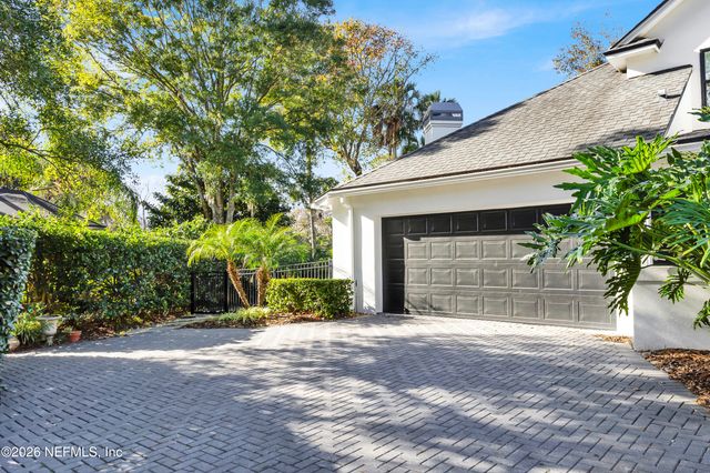 117 INDIAN HAMMOCK Lane, Ponte Vedra Beach, FL 32082