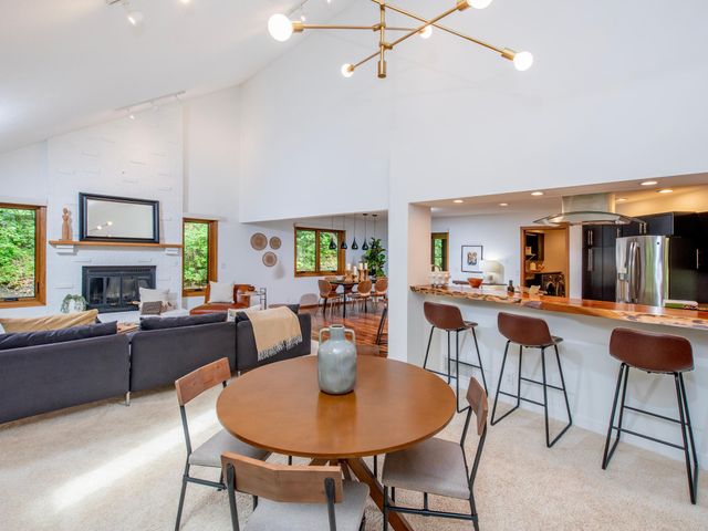 13900 Hill Ridge Drive, Hopkins, MN 55305