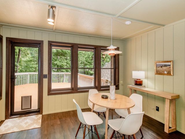 13900 Hill Ridge Drive, Hopkins, MN 55305