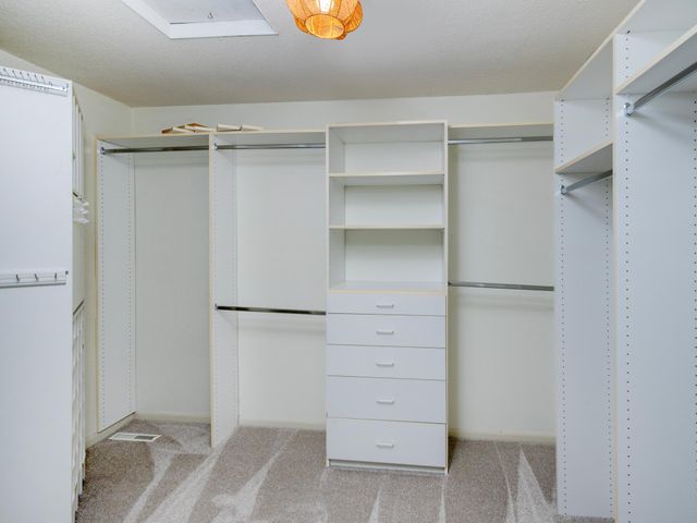 13900 Hill Ridge Drive, Hopkins, MN 55305