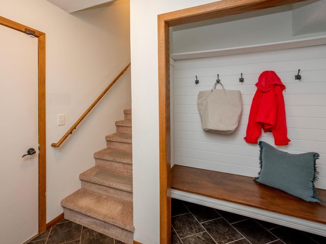 13900 Hill Ridge Drive, Hopkins, MN 55305