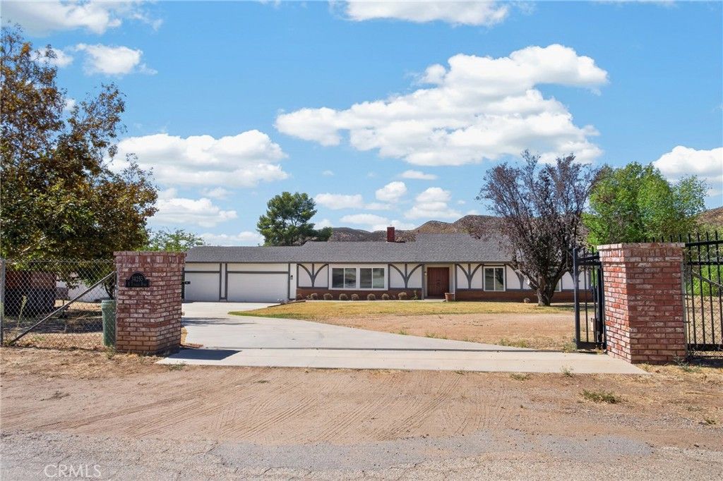 34255 Tyndall, Agua Dulce, CA 91390 — exterior