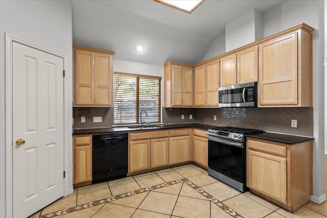 10000 Brantley BND, Austin, TX 78748