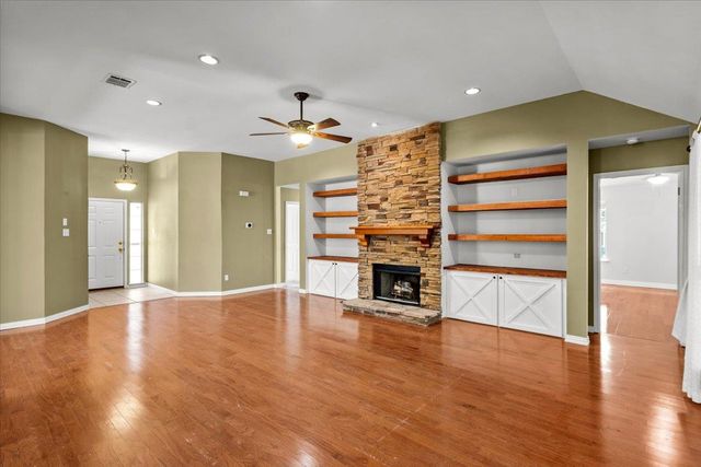 10000 Brantley BND, Austin, TX 78748