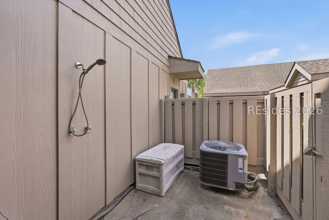 45 Queens Folly Rd Apt 760, Hilton Head Island, SC 29928