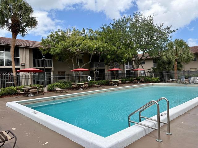 8750 Royal Palm Blvd 208-3, Coral Springs, FL 33065