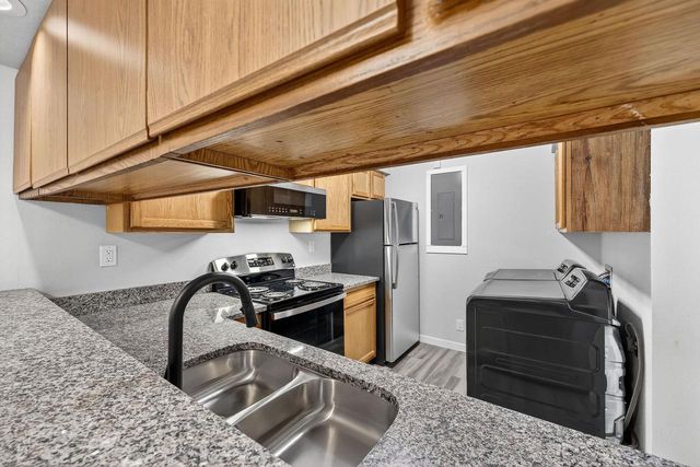 1501 Whispering Pines Way, Fitchburg, WI 53713