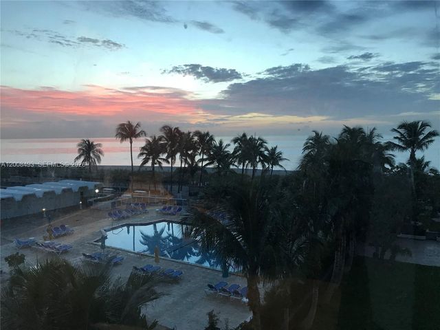 5055 Collins Ave 4C, Miami Beach, FL 33140