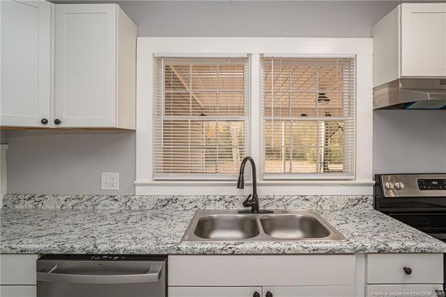 105 N Elm Street, Maxton, NC 28364