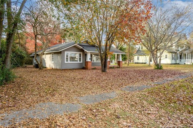 105 N Elm Street, Maxton, NC 28364