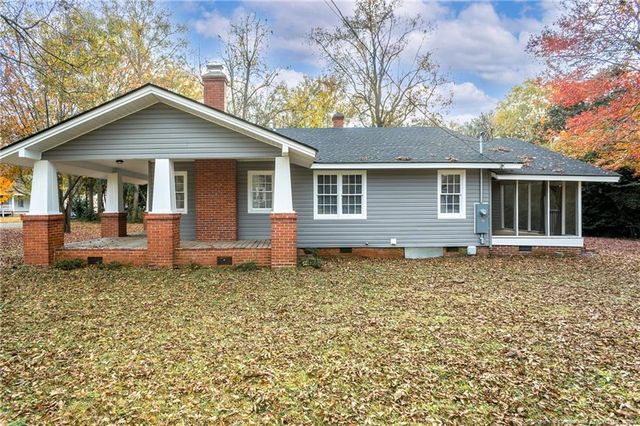 105 N Elm Street, Maxton, NC 28364