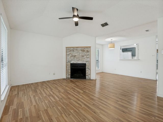3006 Post Oak Drive, Euless, TX 76039