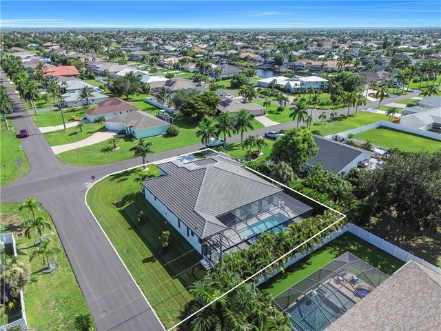1735 SW 51st TER, Cape Coral, FL 33914