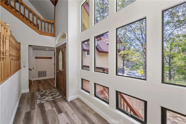 1078 Sandalwood, Lake Arrowhead, CA 92352