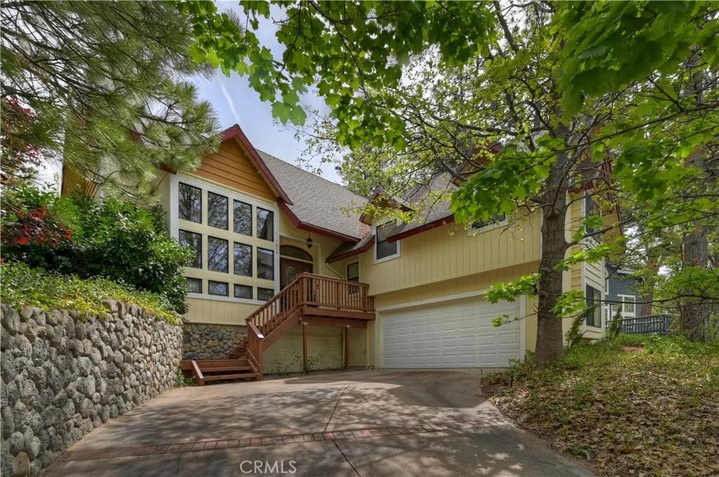 1078 Sandalwood, Lake Arrowhead, CA 92352