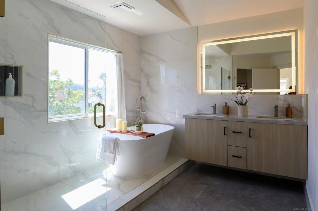11359 Polaris Dr, San Diego, CA 92126
