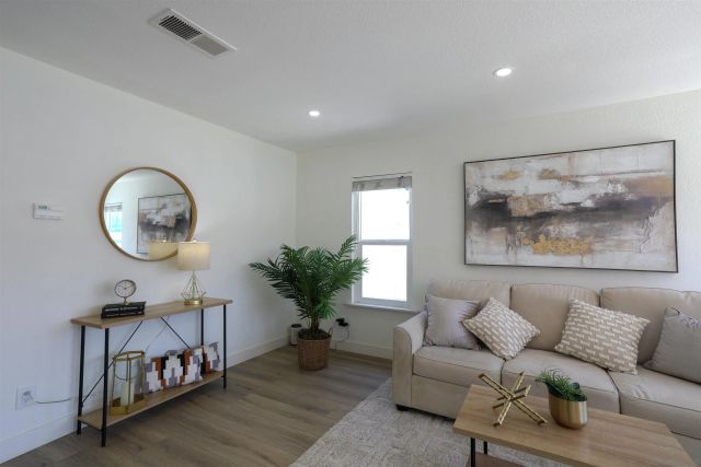 11359 Polaris Dr, San Diego, CA 92126