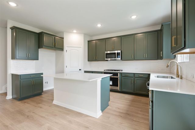 1832 Fannie RD, Georgetown, TX 78633