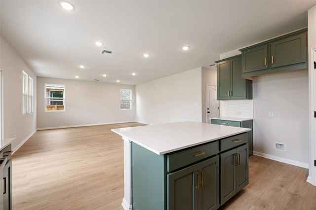 1832 Fannie RD, Georgetown, TX 78633