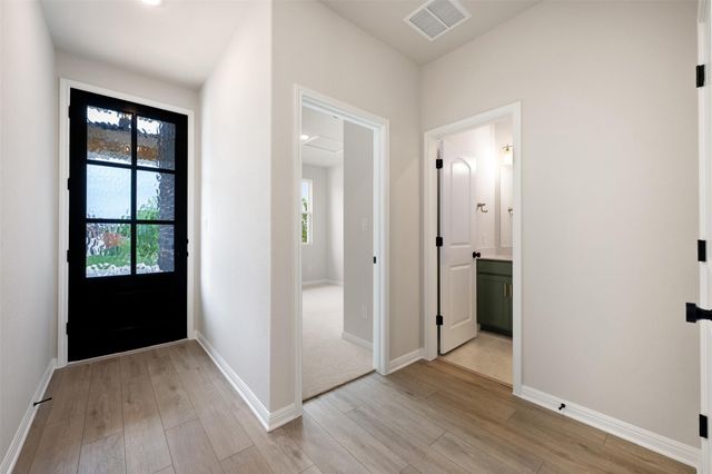 1832 Fannie RD, Georgetown, TX 78633