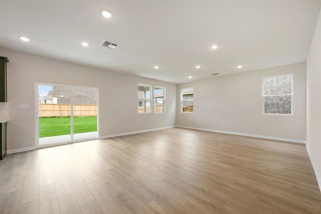 1832 Fannie RD, Georgetown, TX 78633