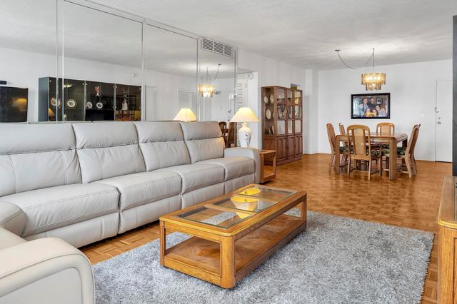 4250 Galt Ocean Dr 8A, Fort Lauderdale, FL 33308