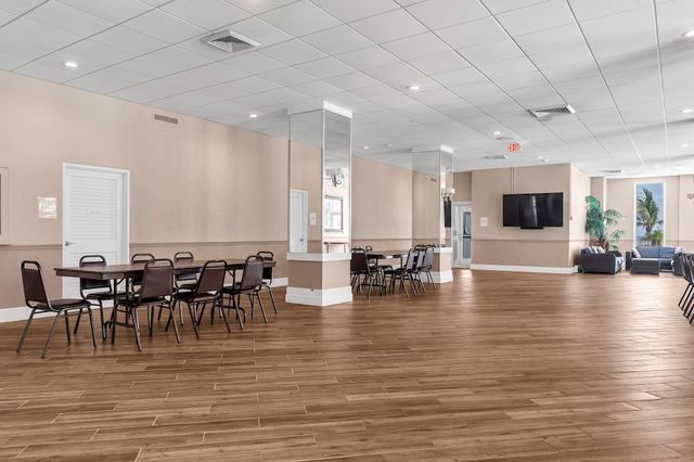 4250 Galt Ocean Dr 8A, Fort Lauderdale, FL 33308