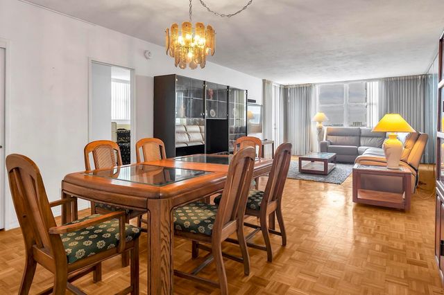 4250 Galt Ocean Dr 8A, Fort Lauderdale, FL 33308