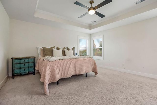 23905 W 70th Terrace, Shawnee, KS 66226