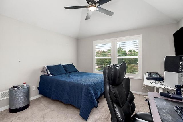 23905 W 70th Terrace, Shawnee, KS 66226