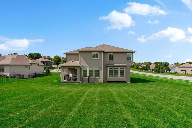 23905 W 70th Terrace, Shawnee, KS 66226