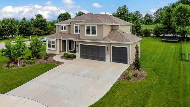 23905 W 70th Terrace, Shawnee, KS 66226