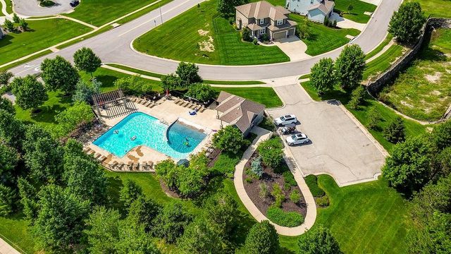 23905 W 70th Terrace, Shawnee, KS 66226