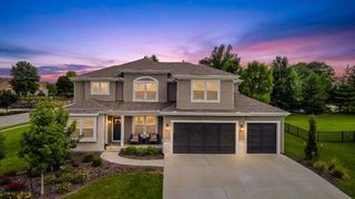 23905 W 70th Terrace, Shawnee, KS 66226