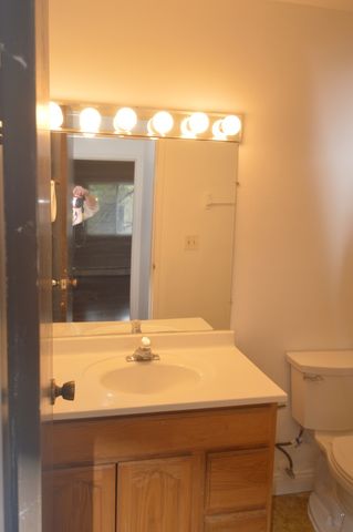 845 WESTMORELAND Drive 6, Vernon Hills, IL 60061