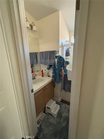 1684 Whittier Avenue 20, Costa Mesa, CA 92627