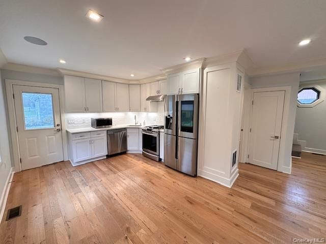 414 Thompson Street, Port Jefferson Village, NY 11777