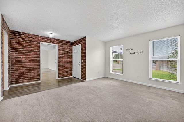 5717 Mount Hood Ct, Sacramento, CA 95842