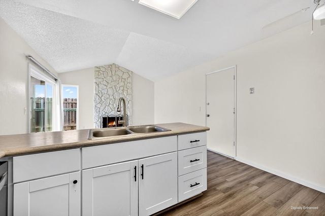 5717 Mount Hood Ct, Sacramento, CA 95842