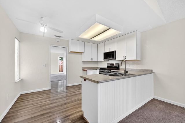 5717 Mount Hood Ct, Sacramento, CA 95842