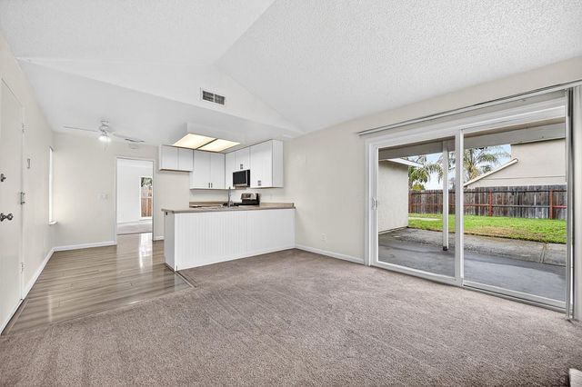 5717 Mount Hood Ct, Sacramento, CA 95842