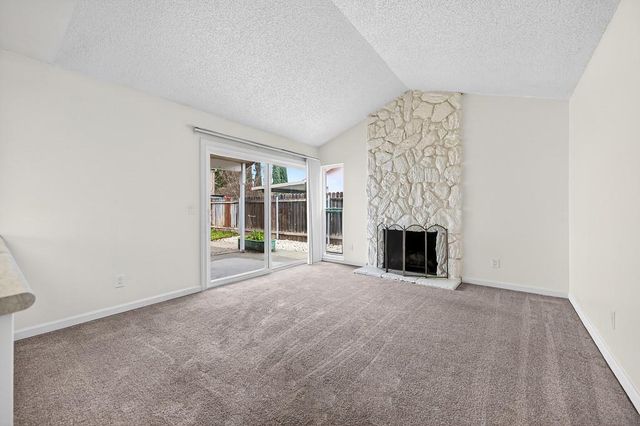 5717 Mount Hood Ct, Sacramento, CA 95842