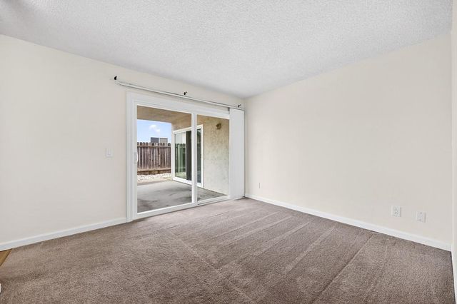 5717 Mount Hood Ct, Sacramento, CA 95842