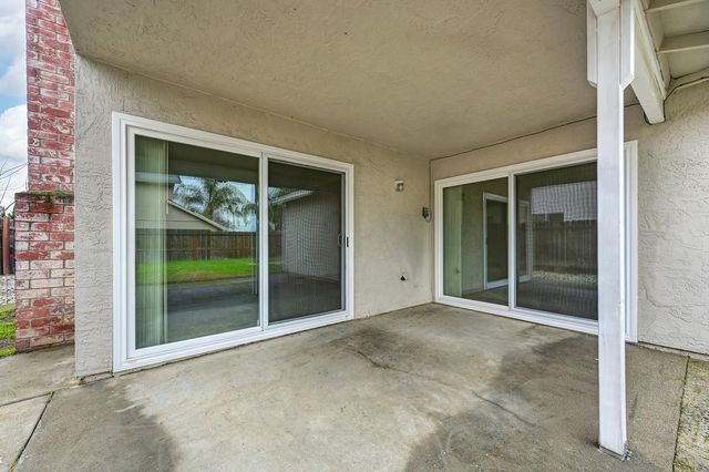 5717 Mount Hood Ct, Sacramento, CA 95842