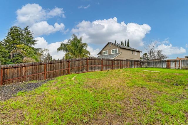 5717 Mount Hood Ct, Sacramento, CA 95842